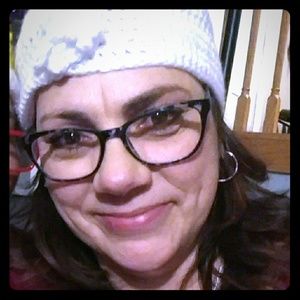 Meet your Posher, Connie